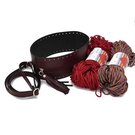 Picture of Kit Round Bag with Zip and Tassel, Bordeaux with 200gr Hearts Cord Yarn.