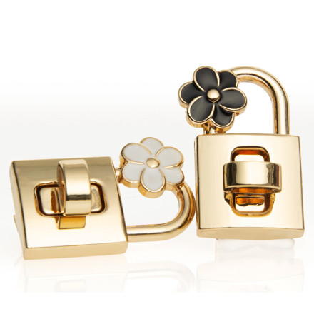 Picture of Turn Padlock, Small Dolce Flower, 2.5x4cm